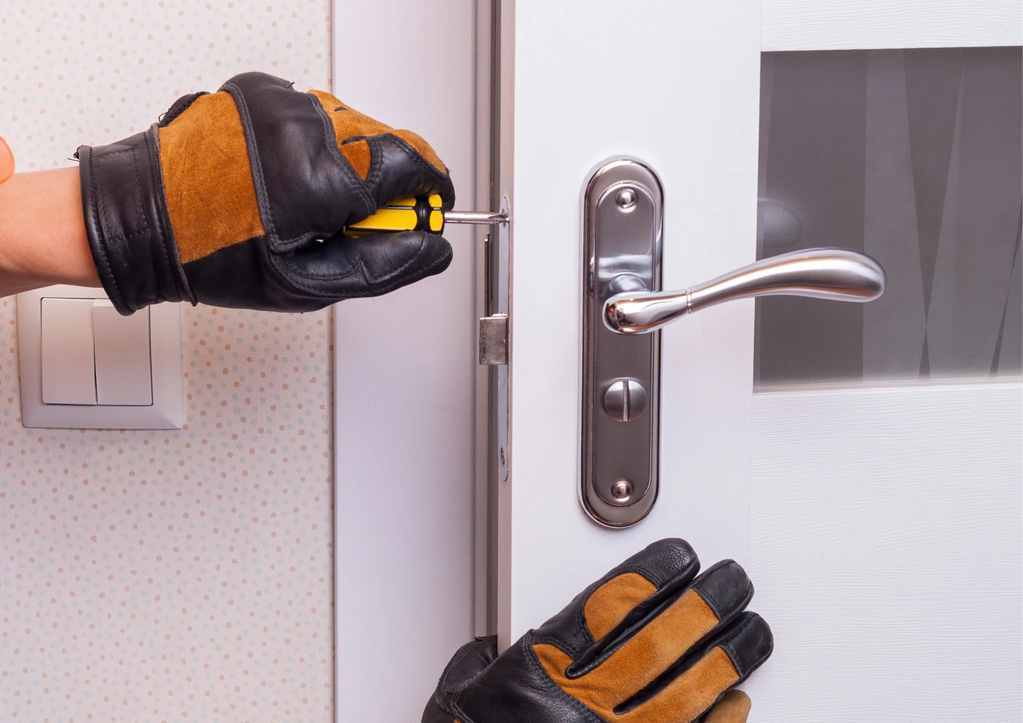 Serrurier Gruissan 1 serrurier gruissan ouverture de port multitech dépannage